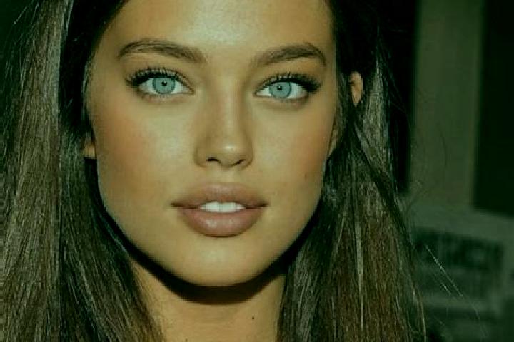 Stella, 21, a chestnut green-eyed caribbean companion based in Santiago Petlacala. Offering Dinner Date, Prostate Massage, Deep French Kissing, Couples, Stri...
