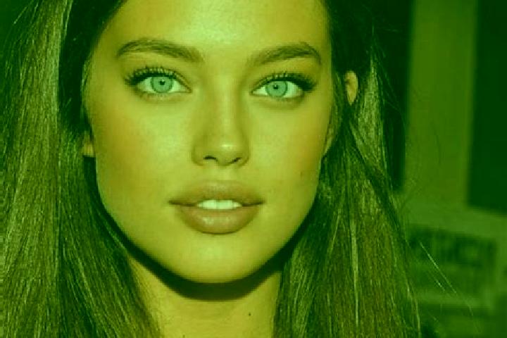 Stella, 21, a chestnut green-eyed caucasian companion based in Plaiesu. Offering Girlfriend Experience, Travel Companion, 69, Fetish, Striptease. Available f...