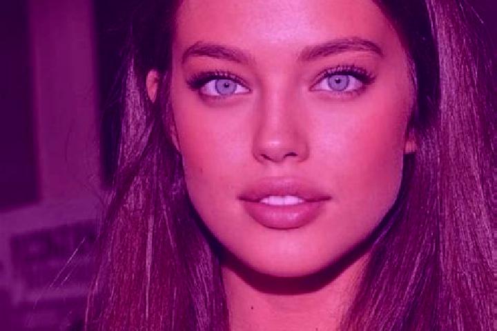 Stella, 21, a chestnut green-eyed caucasian companion based in Senoufla. Offering Party Girl, Massage, Deep French Kissing, 69. Available for incall and outc...