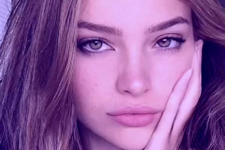 Stella, 21, a dark blonde hazel-eyed mixed companion based in Soshychne. Offering Party Girl, Roleplay, GFE, Deep French Kissing. Available for incall and ou...