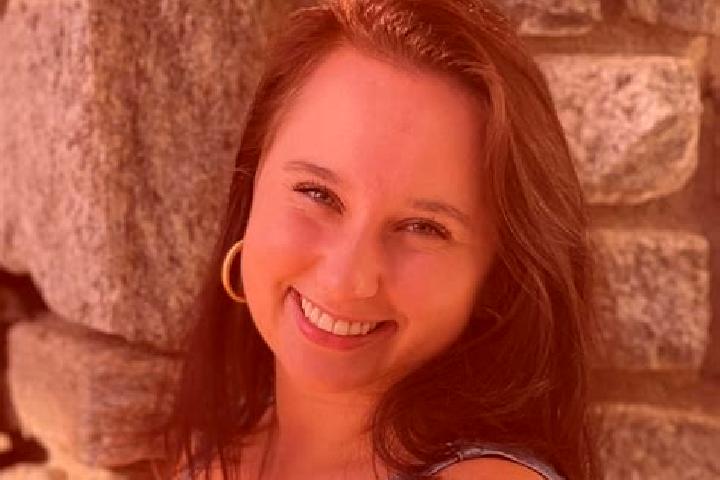 Stella, 21 — Escort in Chapel Hill, United States