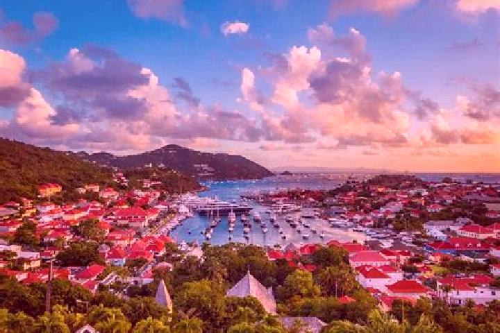 Stella, 21 — Escort in Gustavia, Saint Barthelemy