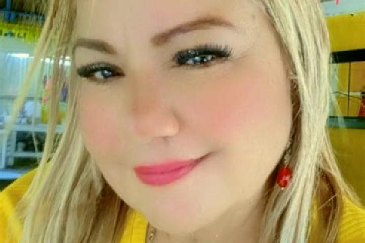 Stella, 21 — Escort in La Lima, Honduras