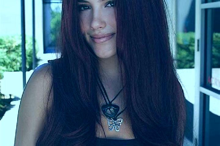 Stella, 22, a auburn dark-eyed indian companion based in Rahnsdorf. Offering Party Girl, A-Level, Prostate Massage, Striptease. Available for incall and outc...