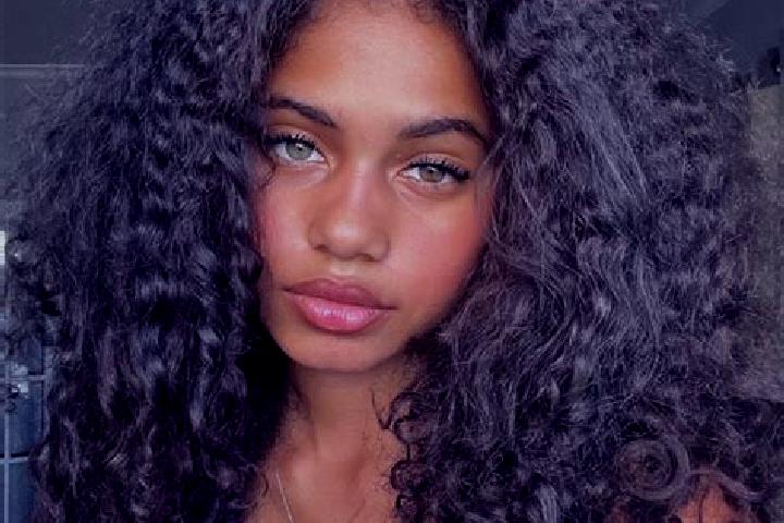 Stella, 22, a chestnut blue-eyed ebony companion based in Lindholmen. Offering Duos, A-Level, OWO. Available for incall and outcall, overnight bookings avail...
