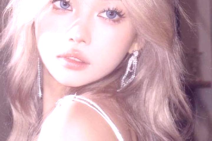 Stella, 22, a platinum blonde amber-eyed asian companion based in Kumbotso. Offering GFE, Girlfriend Experience, Roleplay. Available for incall and outcall, ...