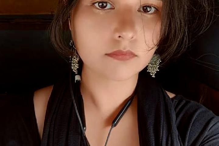 Stella, 22 — Escort in Kheri Nangal, India