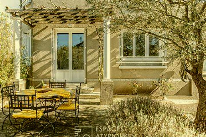 Stella, 22 — Escort in Nancray, France