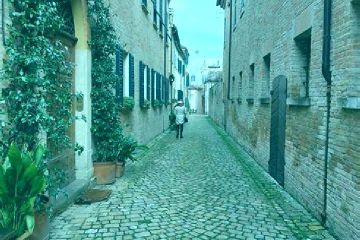 Stella, 22 — Escort in Saludecio, Italy