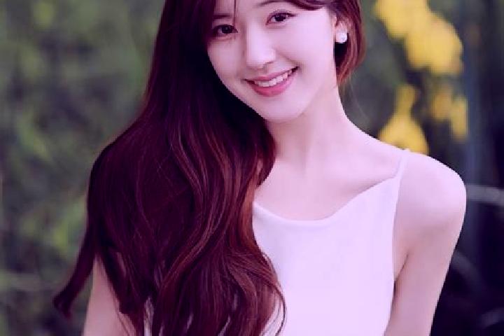 Stella, 22 — Escort in Xuri, China