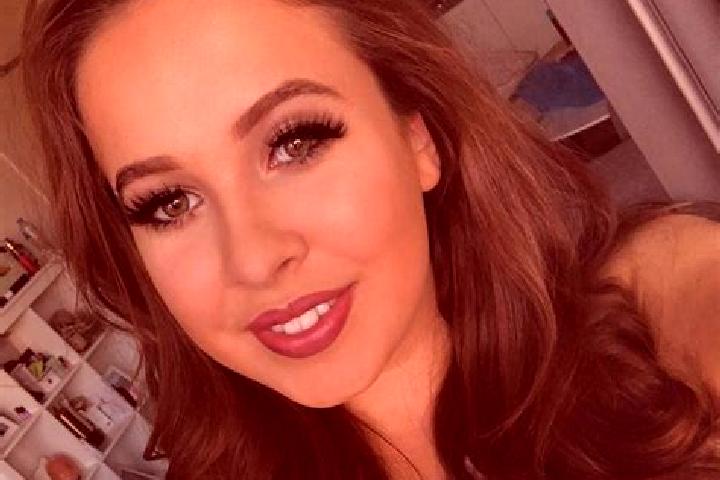 Stella, 23, a auburn amber-eyed ebony companion based in Agua de Pajarito. Offering Striptease, Party Girl, Prostate Massage, Tantra. Available for incall an...