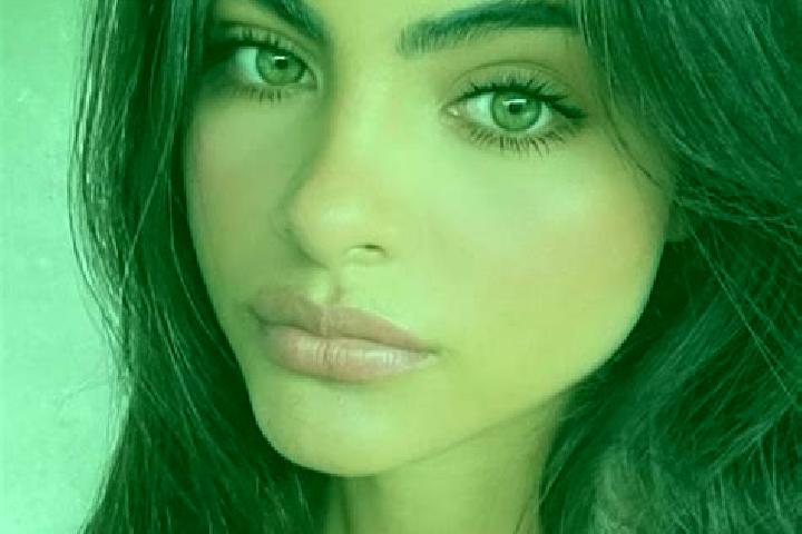 Stella, 23, a brunette brown-eyed middle eastern companion based in Guatacalca. Offering Striptease, Travel Companion, Tantra. Available for incall and outca...