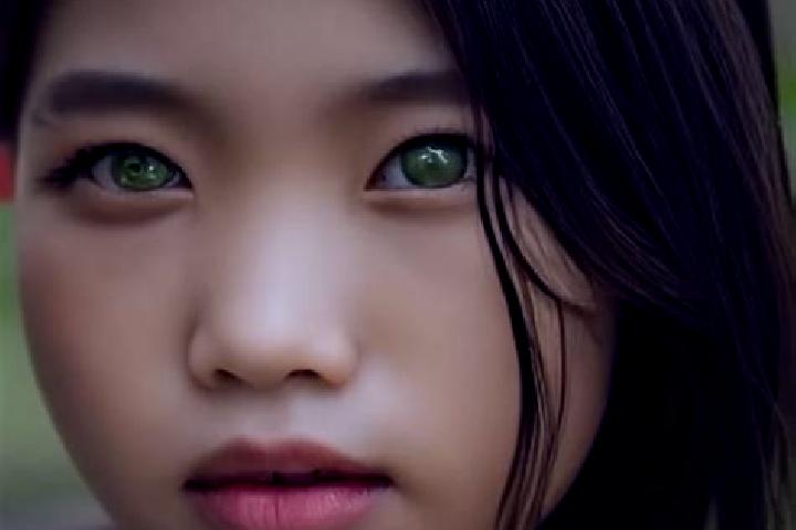 Stella, 23, a red green-eyed asian companion based in Dobrita. Offering Tantra, BDSM, Duos, Domination. Available for incall and outcall, day and evening dates.