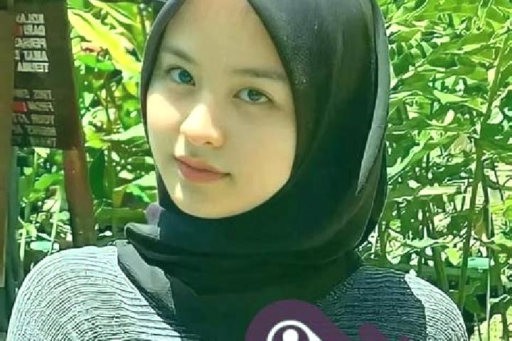 Stella, 23 — Escort in Muarapinang, Indonesia