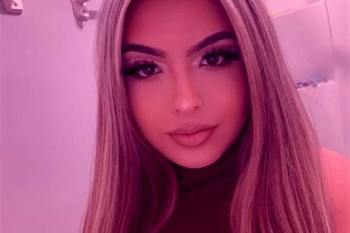 Stella, 24, a blonde dark-eyed latina companion based in Sahuye. Offering Dinner Date, Girlfriend Experience, Prostate Massage, Domination. Available for inc...