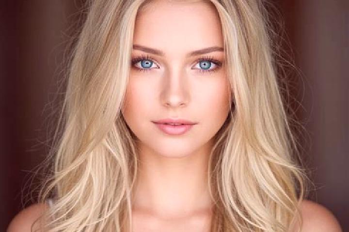 Stella, 24, a blonde dark-eyed mixed companion based in Figari. Offering GFE, Erotic Massage, Girlfriend Experience, BDSM, OWO. Available for incall and outc...