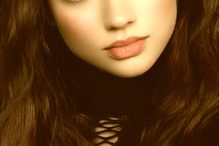 Stella, 24, a brunette dark-eyed caucasian companion based in Toolamba. Offering OWO, Tantra, CIM. Available for incall and outcall, day and evening dates.