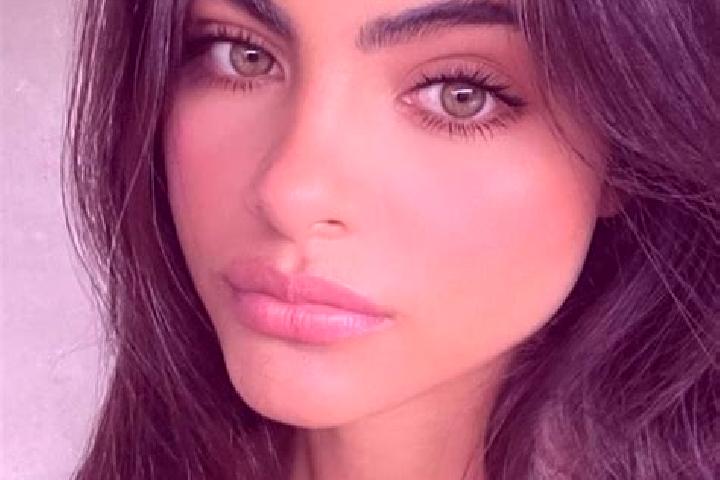Stella, 24, a chestnut green-eyed indian companion based in Osterville. Offering Domination, Travel Companion, Deep French Kissing. Available for incall and ...