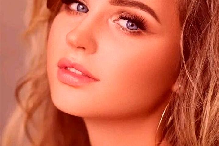 Stella, 24, a dark blonde blue-eyed indian companion based in la Font de la Guatlla. Offering 69, BDSM, Girlfriend Experience, Party Girl. Available for inca...