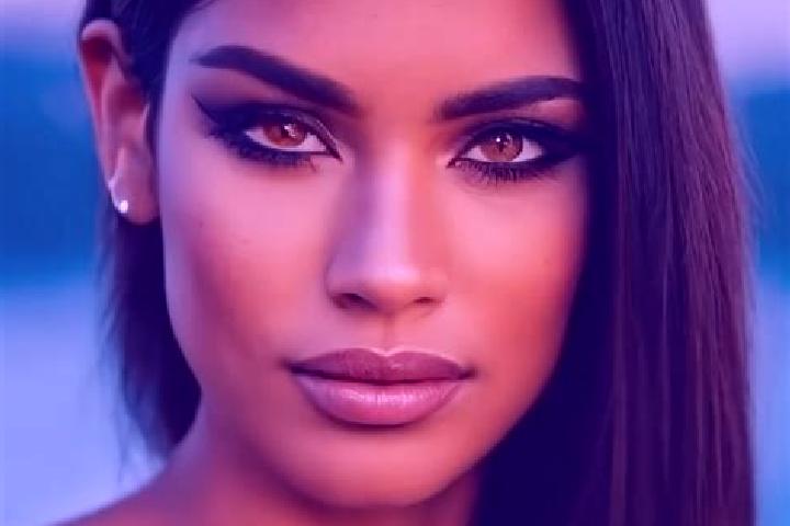 Stella, 24, a dark blonde green-eyed latina companion based in Botos. Offering 69, Domination, Tantra, Party Girl, A-Level. Available for incall and outcall,...