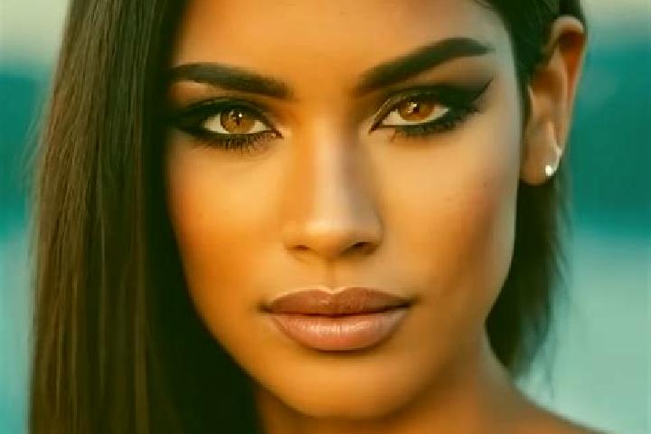 Stella, 24, a red dark-eyed latina companion based in Encrucijada 4ta. Seccion B (La Lucha). Offering Dinner Date, Couples, Overnight, Domination. Available ...