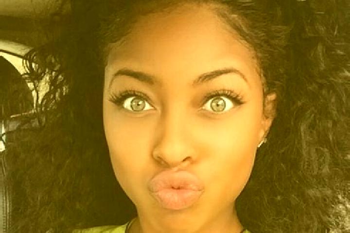 Stella, 24, a red green-eyed ebony companion based in Santandrei. Offering Duos, Deep French Kissing, Girlfriend Experience. Available for incall and outcall...