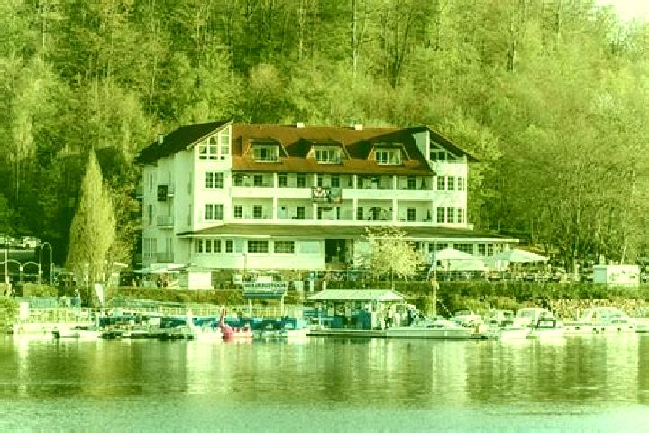 Stella, 24 — Escort in Hemfurth-Edersee, Germany