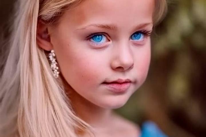 Stella, 25, a blonde blue-eyed asian companion based in Alabio. Offering 69, Prostate Massage, Girlfriend Experience, Striptease. Available for incall and ou...