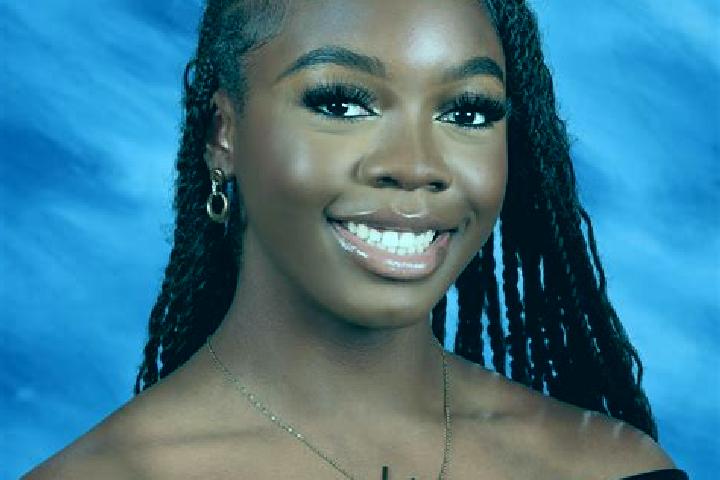 Stella, 25, a blonde dark-eyed latina companion based in Tunnel Hill. Offering CIM, Massage, Dinner Date. Available for incall and outcall, day and evening d...