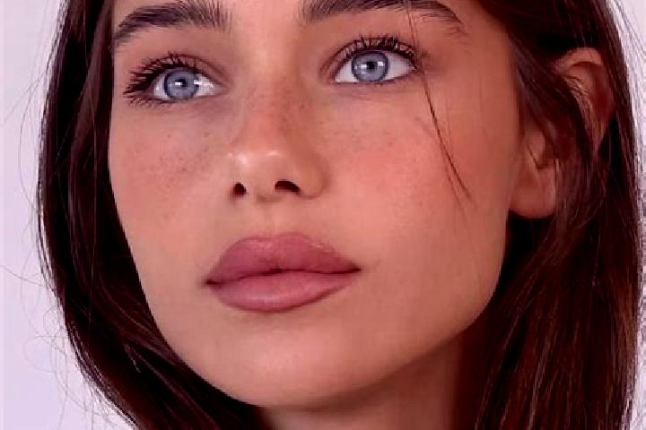 Stella, 25, a brunette grey-eyed middle eastern companion based in Amsoldingen. Offering OWO, Dinner Date, GFE. Available for incall and outcall, overnight b...