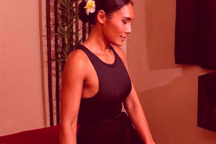 Stella, 25, a chestnut dark-eyed mixed companion based in Az Zababidah. Offering Erotic Massage, Dinner Date, Massage, GFE. Available for incall and outcall,...