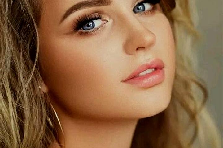 Stella, 25, a dark blonde blue-eyed caribbean companion based in San Bernardo. Offering Domination, Dinner Date, Deep French Kissing, Overnight, Tantra. Avai...