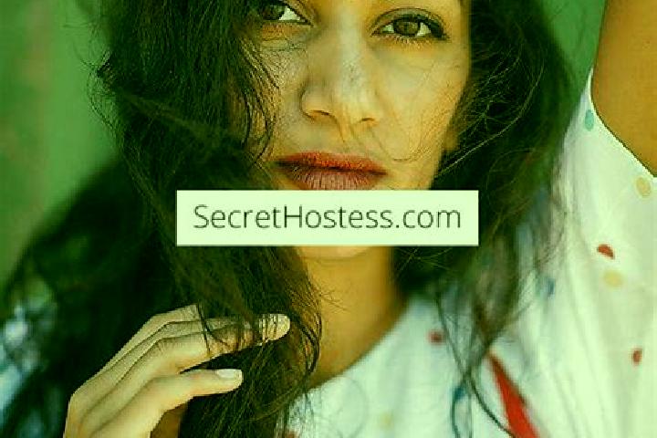 Stella, 25, a red grey-eyed indian companion based in Torcegno. Offering Party Girl, BDSM, 69, CIM, Couples. Available for incall and outcall, day and evenin...