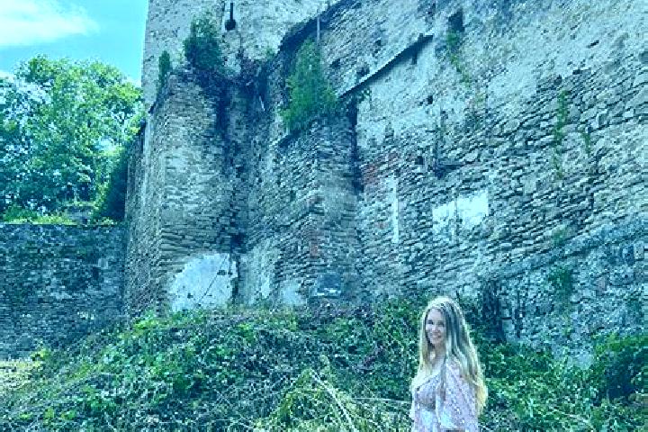 Stella, 25 — Escort in Vlad Tepes, Romania