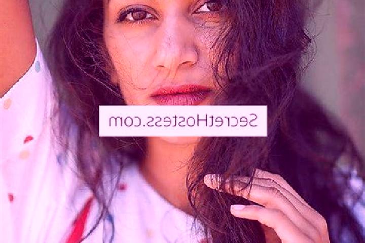 Stella, 26, a black grey-eyed indian companion based in Faramans. Offering Couples, Fetish, A-Level, Duos. Available for incall and outcall, day and evening ...