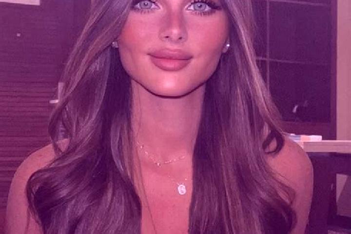 Stella, 26, a brunette dark-eyed latina companion based in Lingxia. Offering Duos, GFE, A-Level, Massage. Available for incall and outcall, day and evening d...
