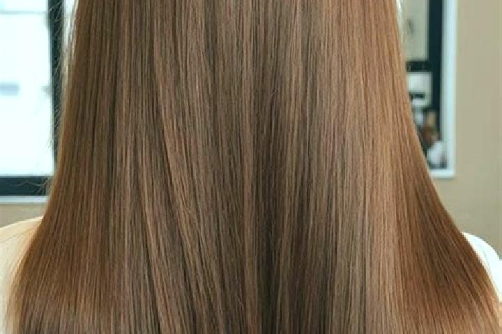 Stella, 26, a chestnut brown-eyed mediterranean companion based in Zhouhe. Offering A-Level, GFE, Dinner Date. Available for incall and outcall, overnight bo...