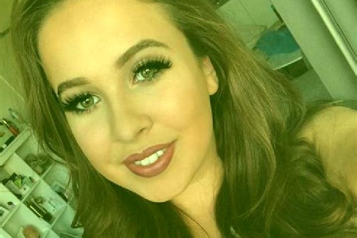 Stella, 26, a dark blonde amber-eyed caucasian companion based in Marine City. Offering Erotic Massage, Domination. Available for incall and outcall, overnig...