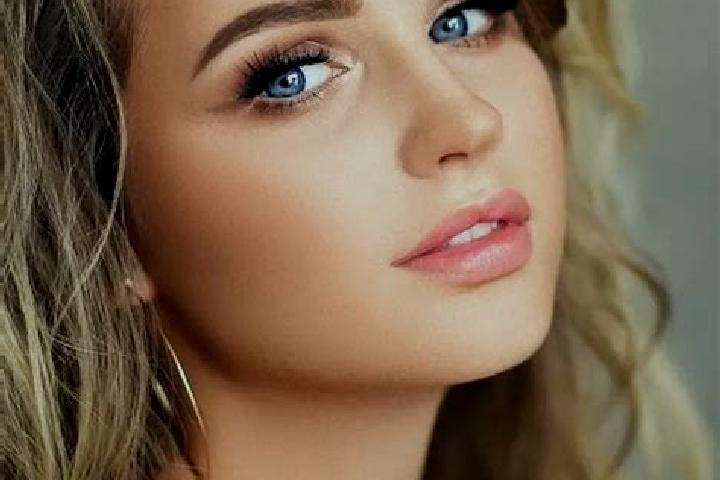 Stella, 26, a dark blonde blue-eyed middle eastern companion based in Sao Jose da Safira. Offering CIM, Tantra, Domination. Available for incall and outcall,...