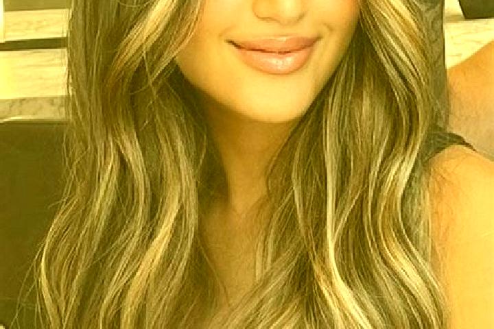 Stella, 26, a dark blonde brown-eyed middle eastern companion based in Nave San Rocco. Offering Girlfriend Experience, Deep French Kissing, CIM, Dinner Date....