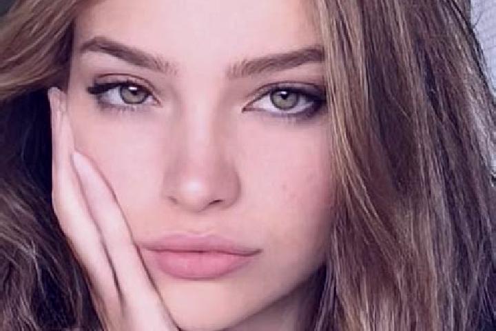 Stella, 26, a dark blonde hazel-eyed mixed companion based in Eymoutiers. Offering Party Girl, Couples, Tantra. Available for incall and outcall, overnight b...