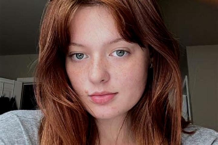 Stella, 26, a red green-eyed mixed companion based in Bulad. Offering Deep French Kissing, OWO. Available for incall and outcall, day and evening dates.