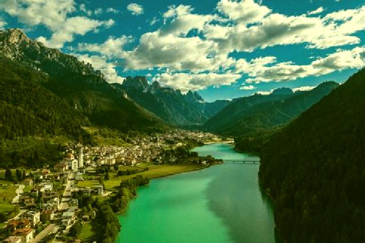 Stella, 26 — Escort in Domegge di Cadore, Italy
