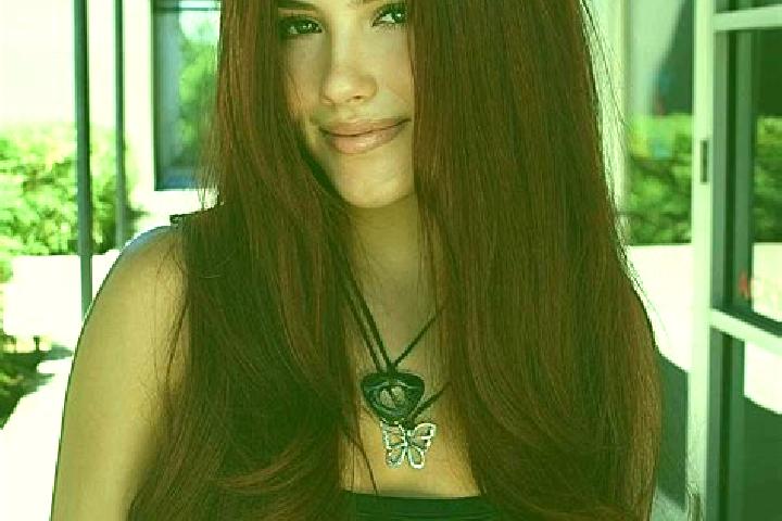 Stella, 27, a auburn dark-eyed asian companion based in Doverlandia. Offering Tantra, OWO. Available for incall and outcall, overnight bookings available.