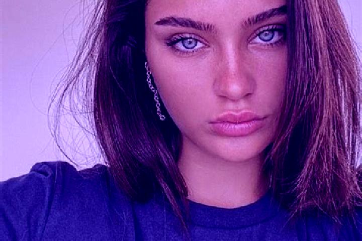Stella, 27, a brunette blue-eyed indian companion based in Ziketan. Offering Deep French Kissing, Prostate Massage, Party Girl, Domination. Available for inc...