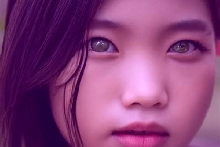 Stella, 27, a chestnut green-eyed asian companion based in Viry. Offering BDSM, OWO, Domination. Available for incall and outcall, day and evening dates.