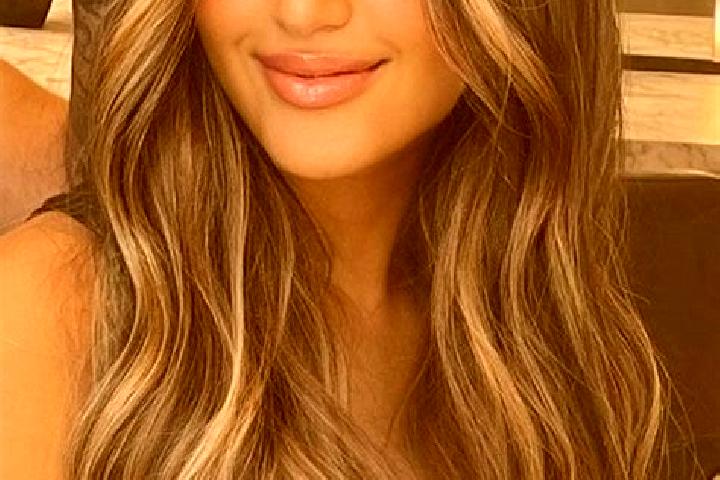 Stella, 27, a dark blonde amber-eyed latina companion based in De Panne. Offering Deep French Kissing, Couples, Tantra. Available for incall and outcall, day...