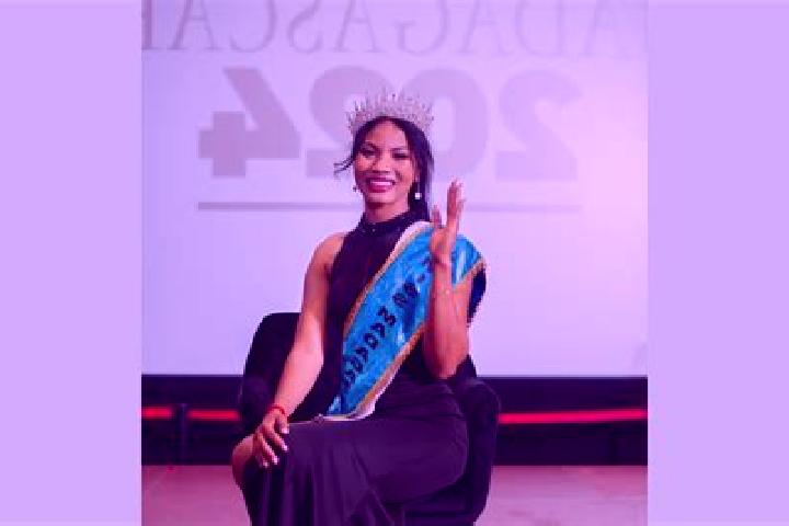 Stella, 27 — Escort in Mahalina, Madagascar