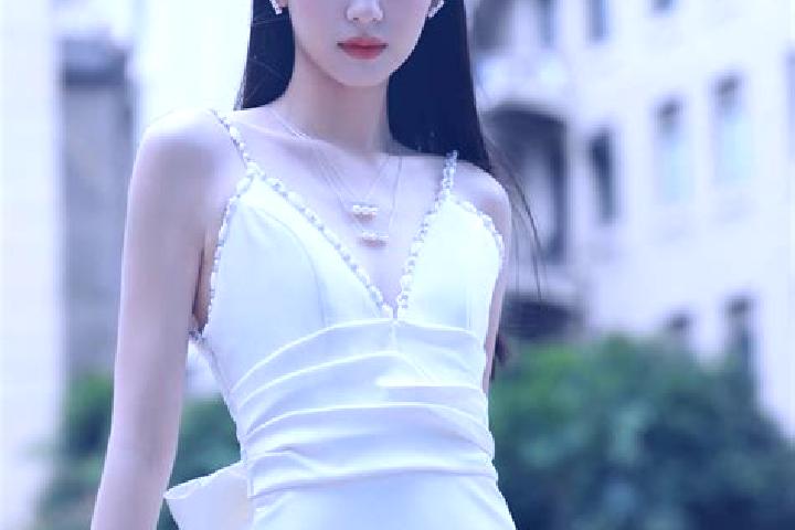 Stella, 27 — Escort in Zhouxiang, China