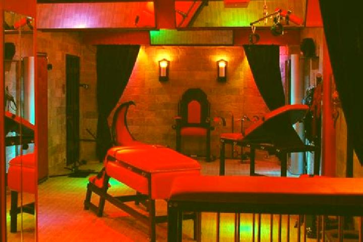 Stella, 28, a blonde amber-eyed caucasian companion based in Goulds. Offering Domination, Striptease, Overnight, BDSM, Duos. Available for incall and outcall...